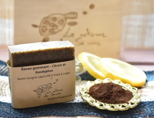 Savon gommant HE citron et eucalyptus